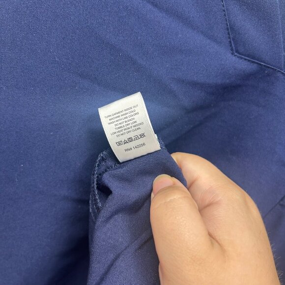 Figs Chisec Three-Pocket Scrub Top Sapphire blue nursing scrubs technical collec - Picture 8 of 9